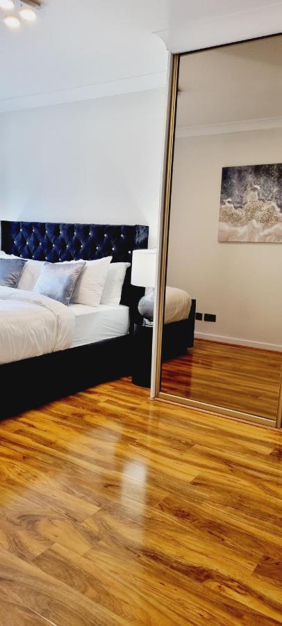 Double King Suite, Canary Wharf Waterfront London Eksteriør bilde